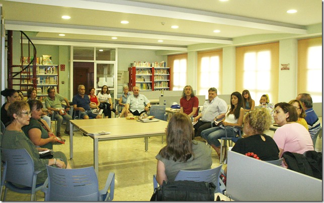 Imagen de una de las reuniones del Club de Lectura de Argamasilla de Calatrava